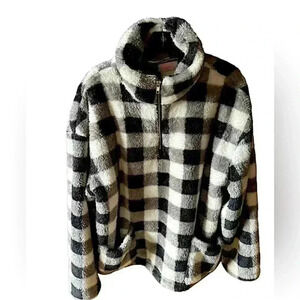 C+D+M size L thick black & white plaid‎ polar fleece 3/4 zip pullover. NWOT.